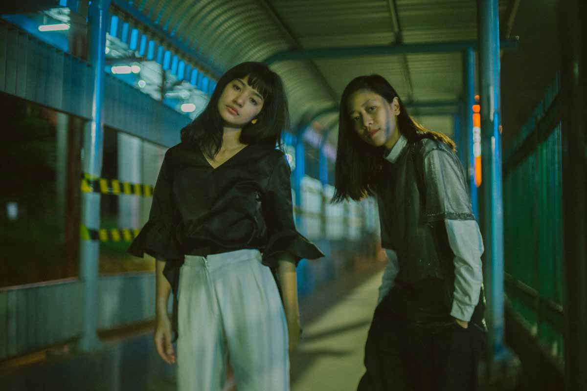 Musik RL KLAV mengusung tema romansa dan kisah percintaan